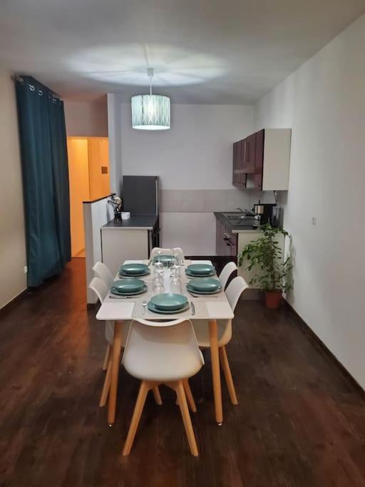Appartement Moderne En Ville Armentières Zewnętrze zdjęcie